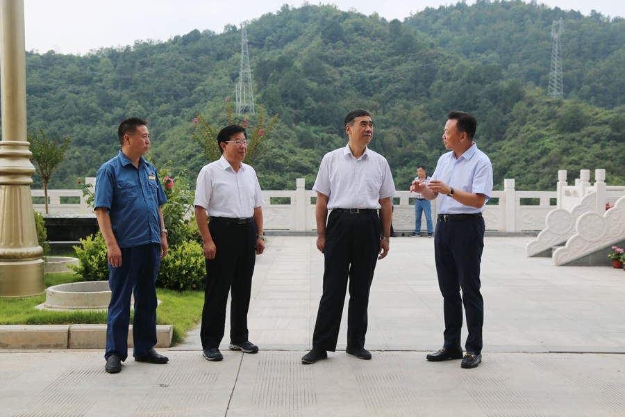 24-2018年8月，全省綠色礦山建設(shè)現(xiàn)場會在金徽股份召開，時任副省長李斌出席會議并做重要講話。.jpg